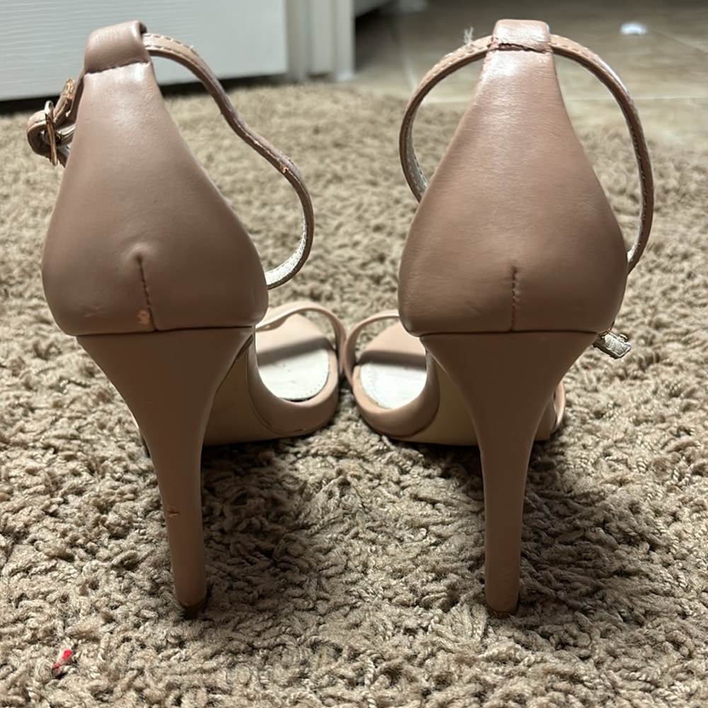 Steve Madden Nude heel - Picture 3 of 7